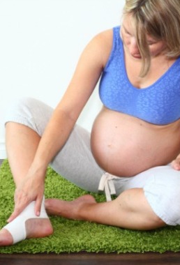 mani-e-piedi-gonfi-in-gravidanza